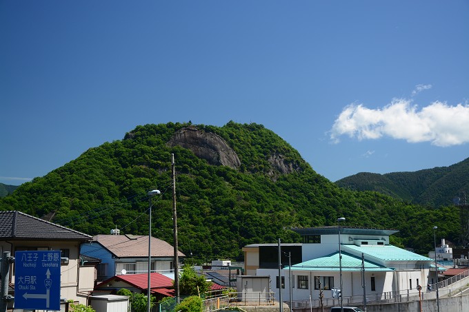 岩殿山