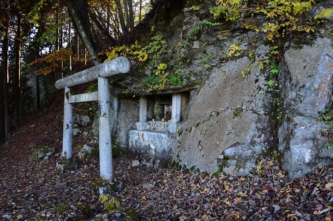 三峯神社