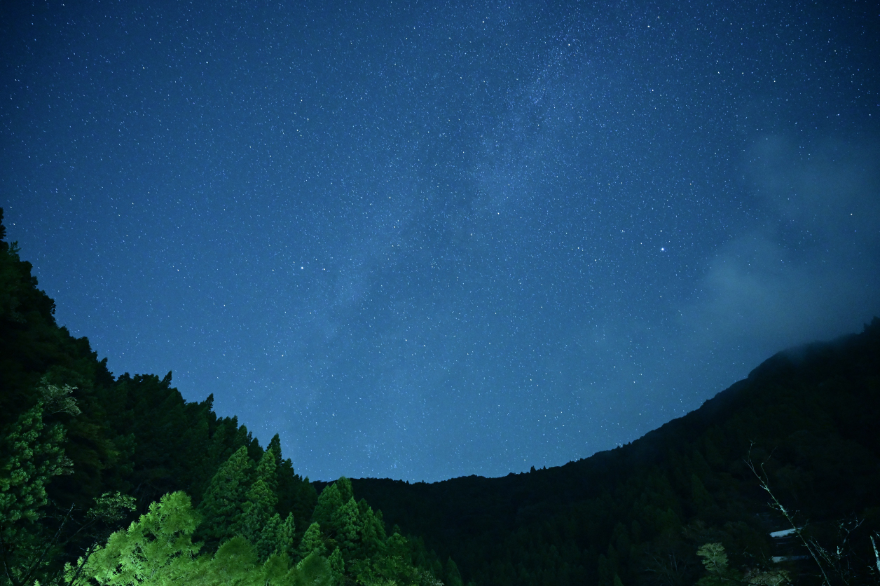 奥多摩湖畔の星景