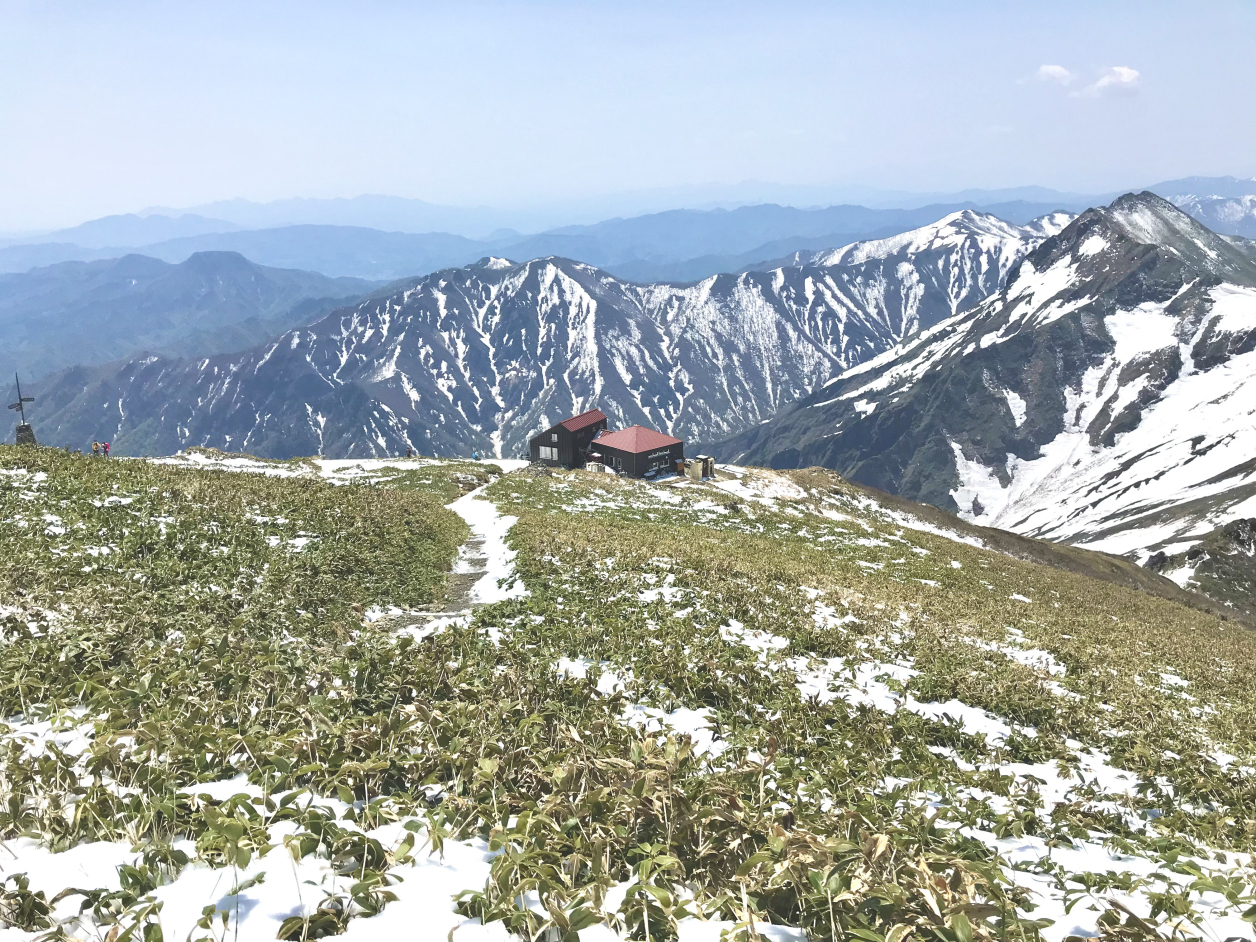 肩の小屋