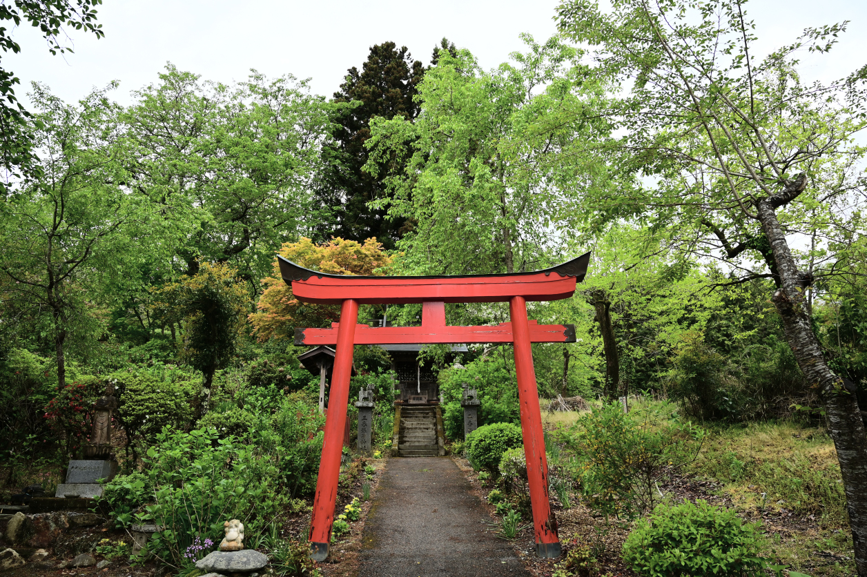 三春駒神社